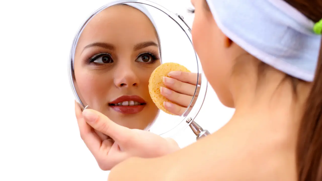 Soffri di acne severa? Ecco i centri dermatologici pubblici specializzati che ti curano subito