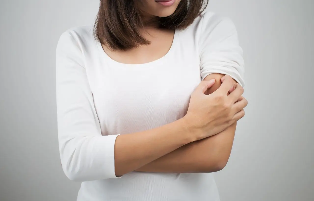 Dermatite atopica: ecco la verità se è davvero contagiosa o no